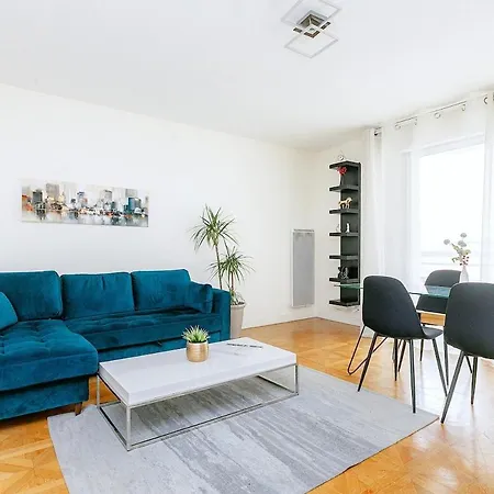 2 Pieces 65m2 Porte De Paris Saint-Mandé