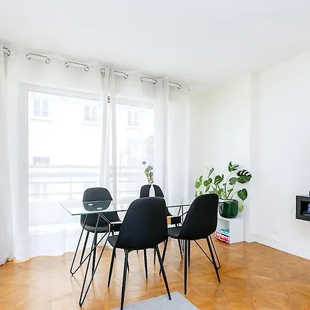 2 Pieces 65m2 Porte De Paris سانت ماندي
