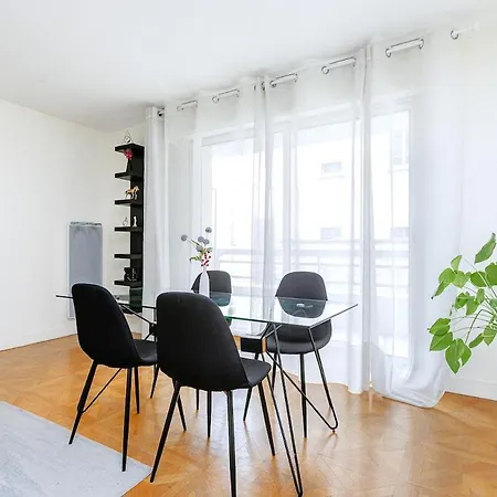2 Pieces 65m2 Porte De Paris شقة