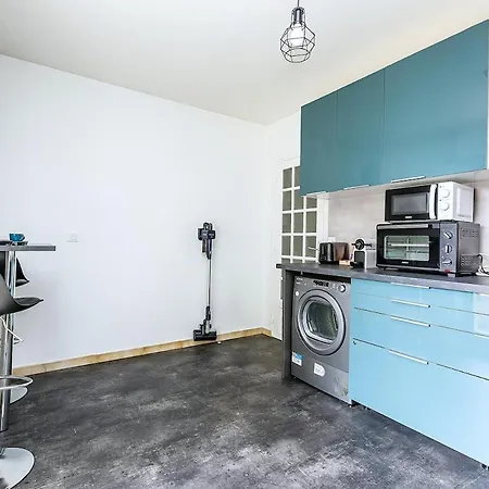 2 Pieces 65m2 Porte De Paris شقة *