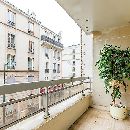 2 Pieces 65m2 Porte De Paris Saint-Mandé